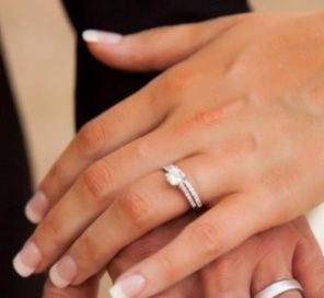 Uñas de novia: ¿french o de color? - french!
