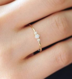 Anillo de compromiso: ¿fino o extravagante? - fino!