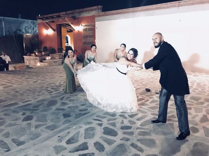 si ven algo raro no lo comenten... estaba agotada!!!