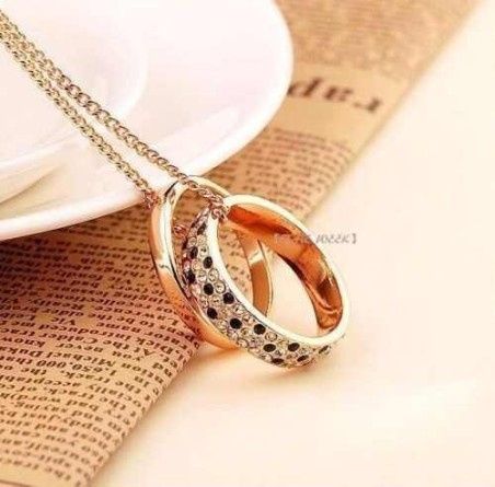 anillo en cadenita