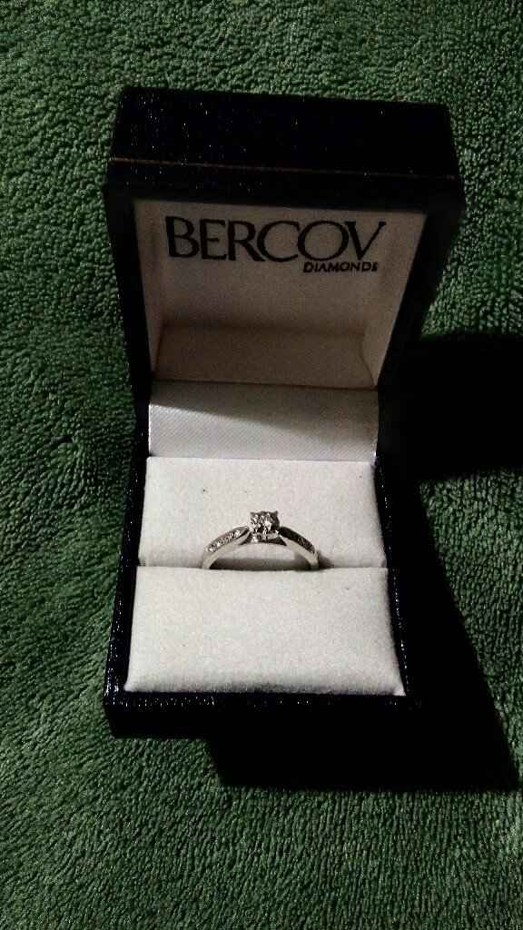 ¿cómo es su anillo de compromiso? - 1