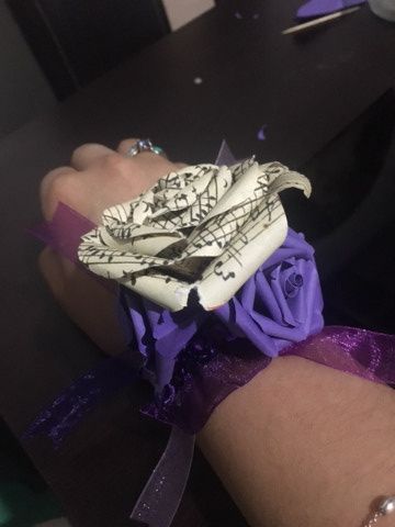corsage