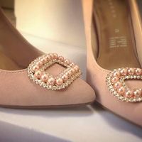 Saben donde puedo encontrar estos zapatos? - 1