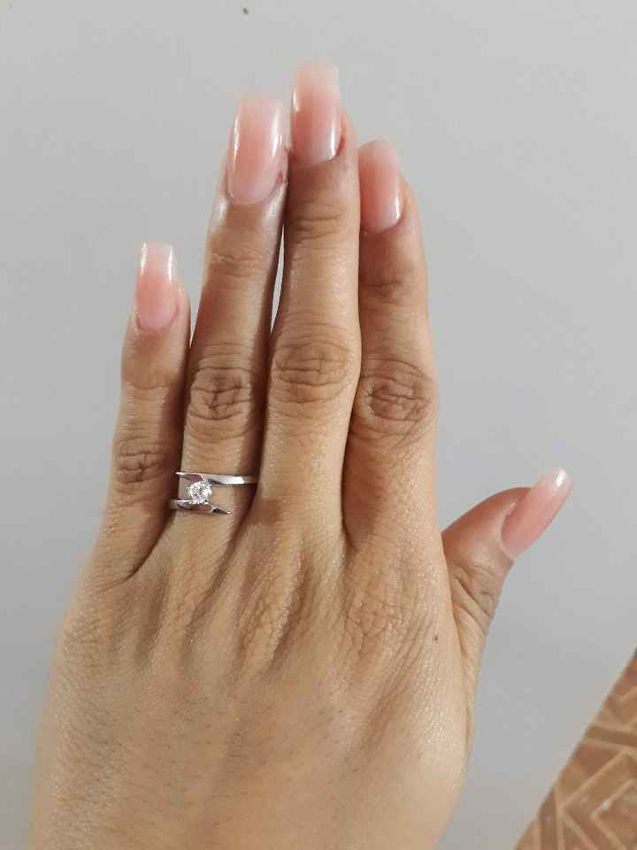 Hubiera elegido otro anillo de compromiso: ¿V o F? - 1