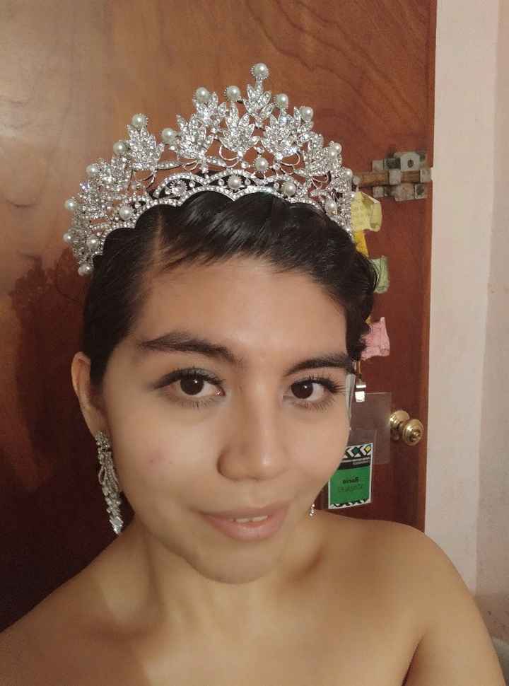 Tiaras de Jj's house - 1