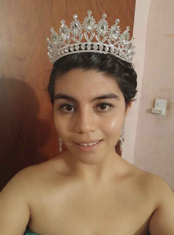 Tiaras de Jj's house - 2