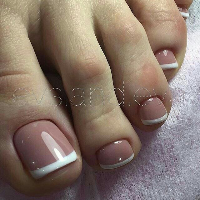 Pedicure rosa para el gran día. 8