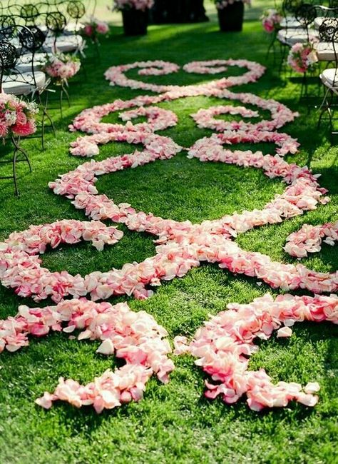 Camino de altar con pétalos rosa - 9