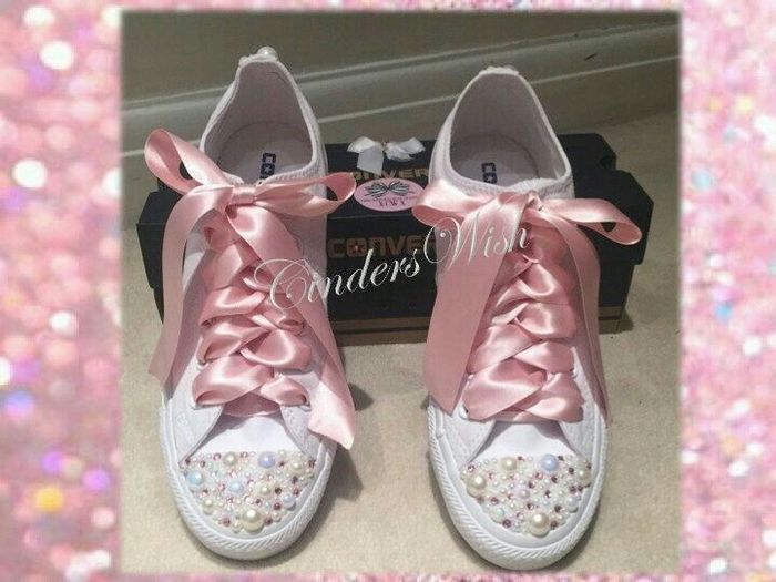 Novia con tenis color rosa - 7