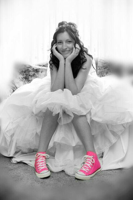 Novia con tenis color rosa - 11