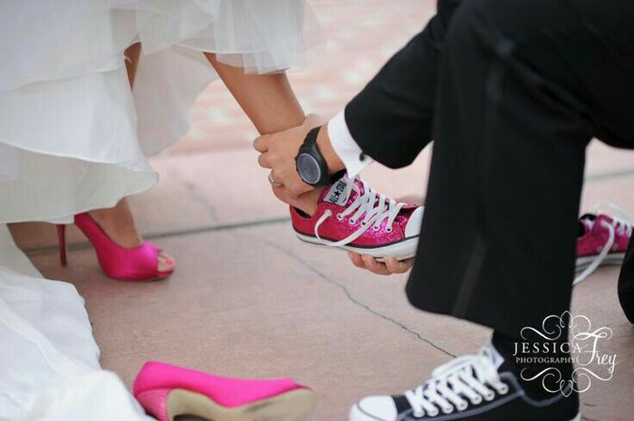 Novia con tenis color rosa - 12