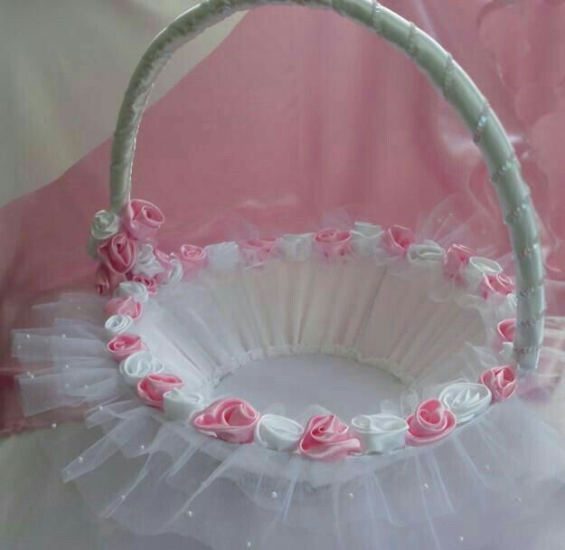 Canasta rosa para pajesitos. - 2