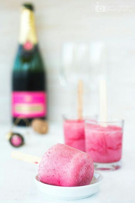 Gelatinas y paletas con alcohol en Rosa. - 10