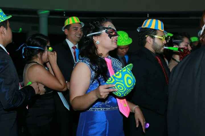 Baile con antifaces. - 9