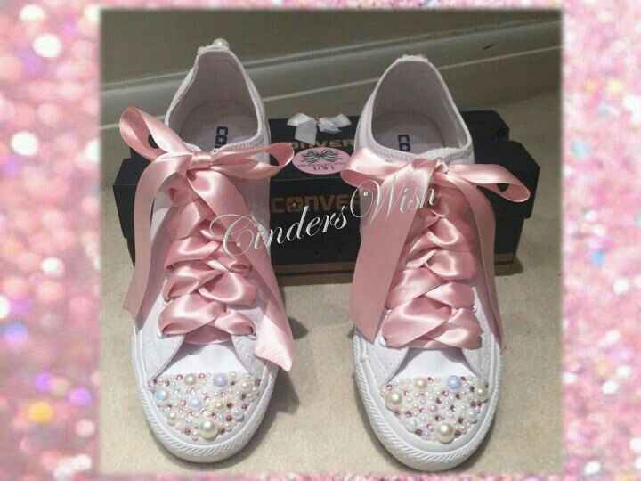 Novia con tenis color rosa - 7
