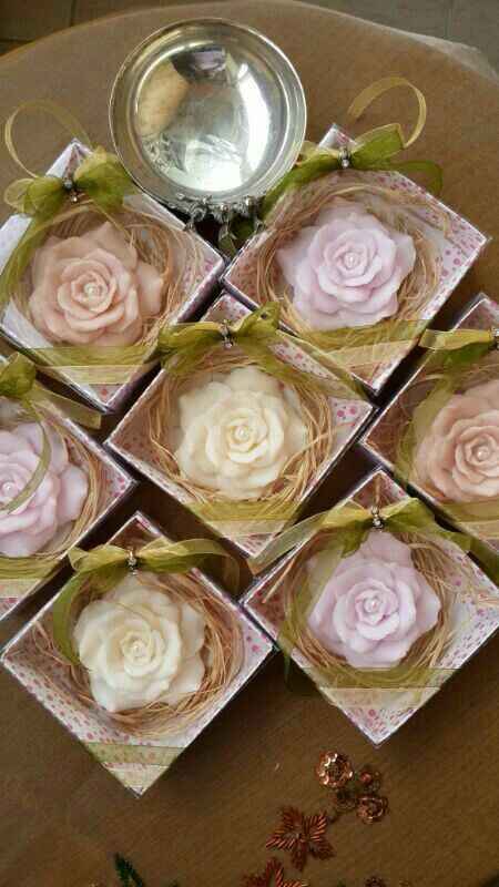 Jabones en forma de rosa - 12