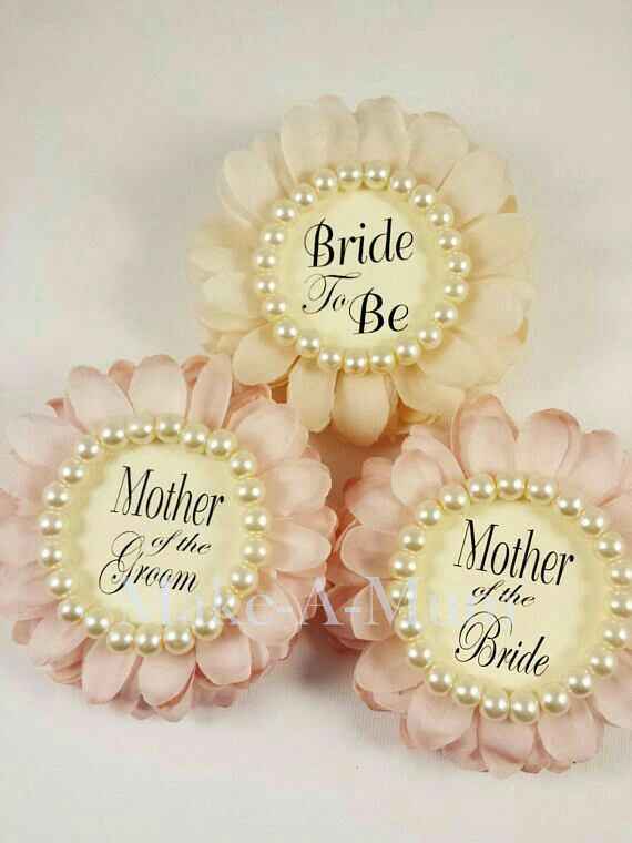 Distintivo para despedida en color Rosa - 9