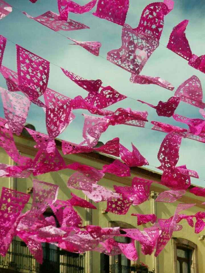 Papel picado Rosa para decorar - 9