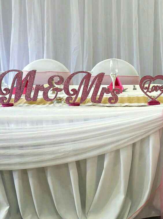 Mr & Mrs letras en rosa - 4