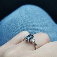 Hubiera elegido otro anillo de compromiso: ¿V o F? - 1