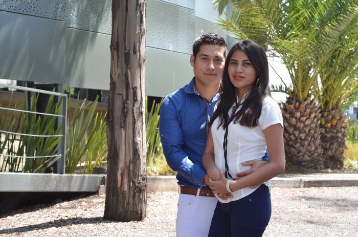 Esta foto la ame pero me dicen que tengo panza de embarazada :( creen que los invitados lo vean así?