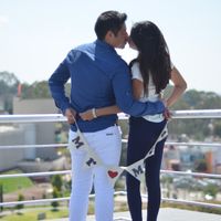 A mi se me ocurrió la gran idea de que dijeran Mr. & Mrs tambien las hicimos