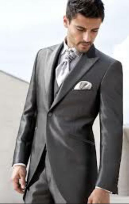 Color y estilo del traje - 1