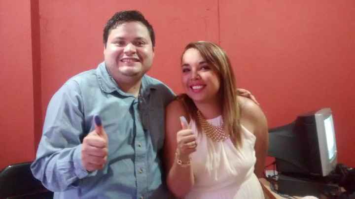 Sube una foto con tu FM o tu FE - 1