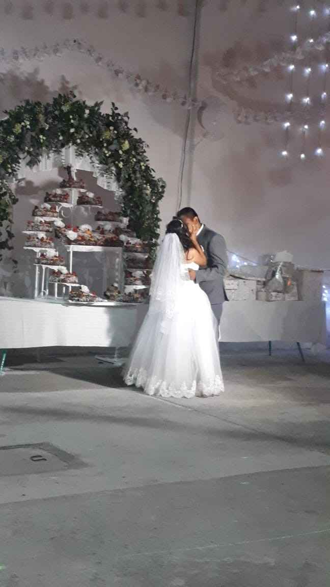 beso del pastel jeje 