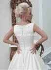 Botones o cintas en el vestido - 3