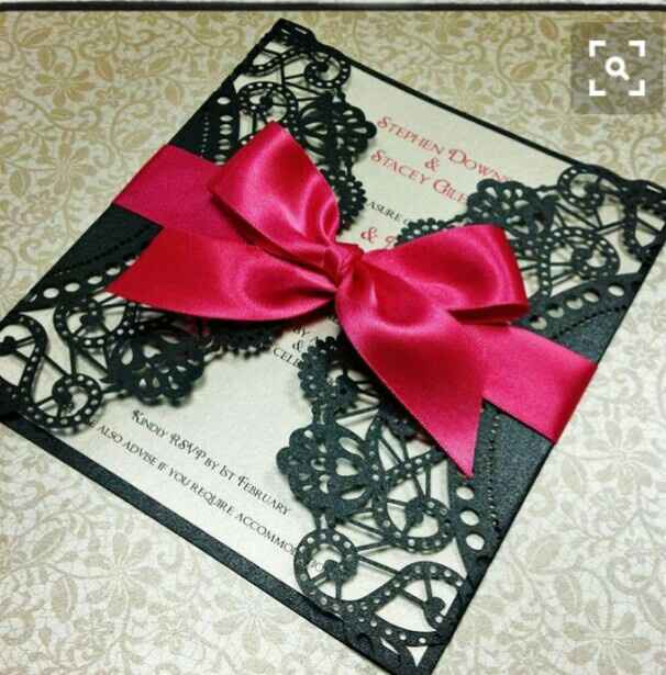 Ideas en color negro, blanco y rojo - 23