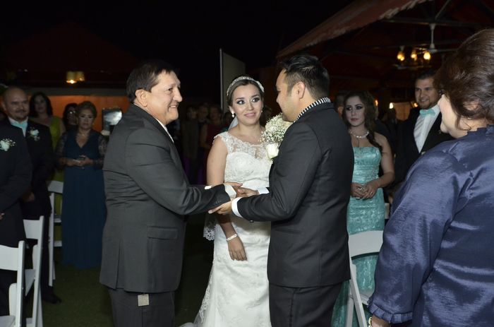 mi padre entregandome