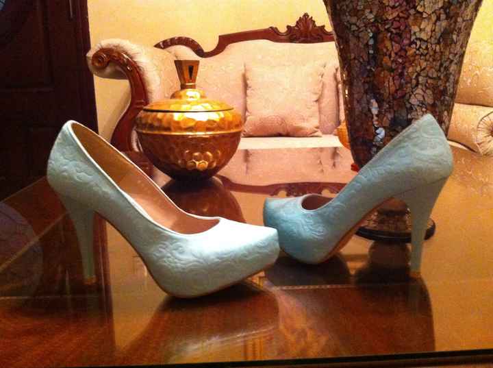 Mis zapatillas azules 