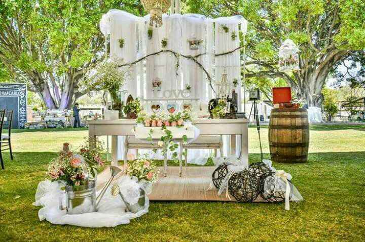 Decoración para mesa de novios - 29