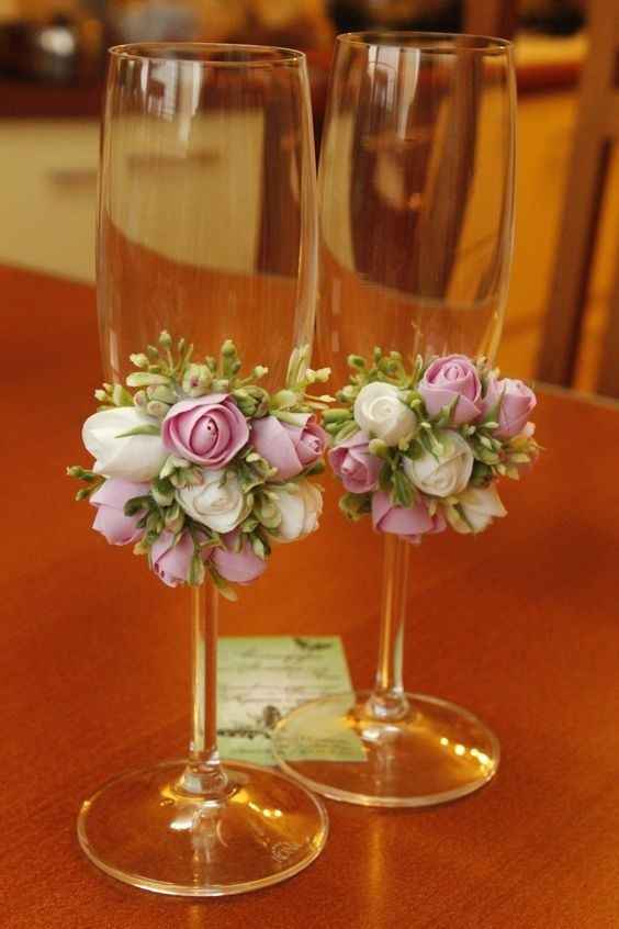  Ideas para decorar las copas de los novios. - 13