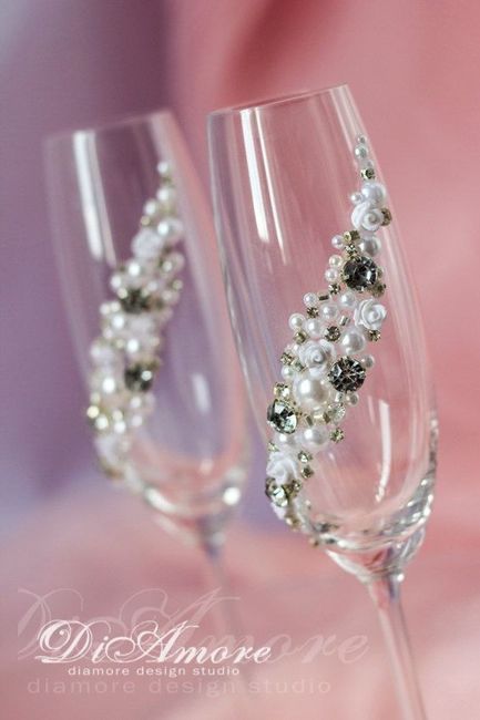  Ideas para decorar las copas de los novios. - 12