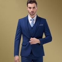 traje en color azul