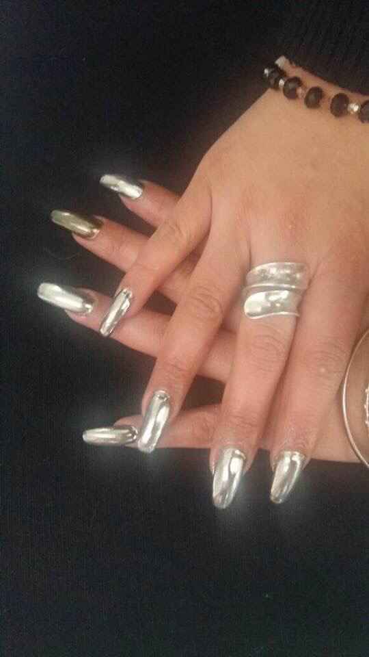 Y las uñas..!!?? - 1