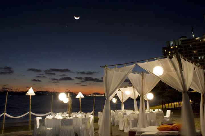 bodas playa de noche