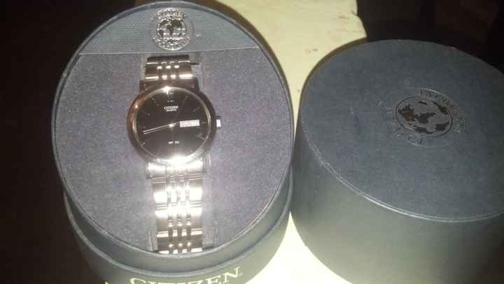 Es cierto que se le regala un reloj al novio  - 1