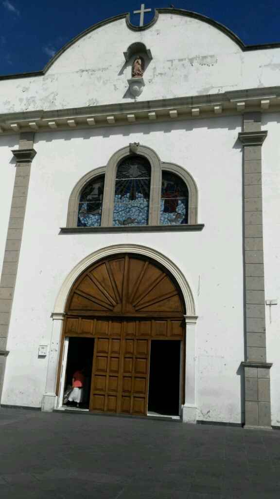 Presuman su foto... la iglesia!! - 2