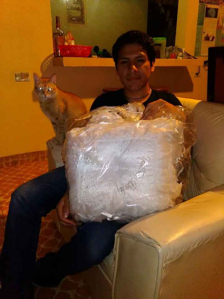 Avances a 53 días: amonestaciones, cojines y degustación de banquete!!!!! - 2