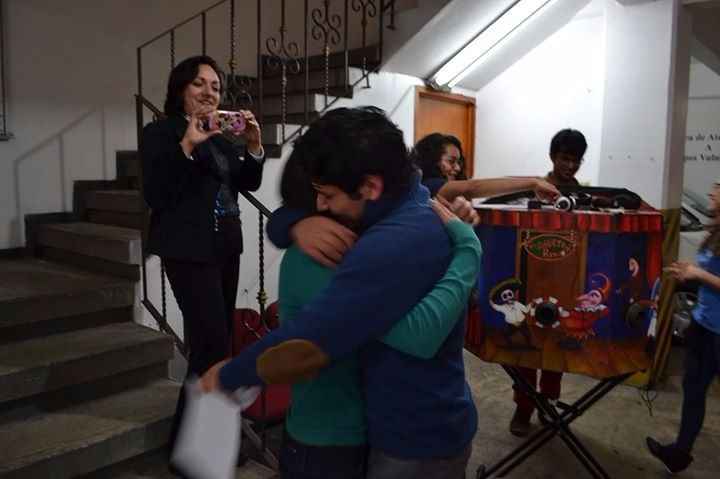 la caja se instaló en el estacionamiento pero a él lo fueron a buscar (los policías) hasta el área d