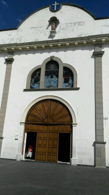 Presuman su foto... la iglesia!! - 2