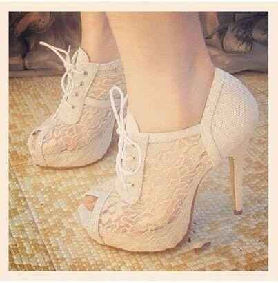 ¿Les gustas las zapatillas? - 1