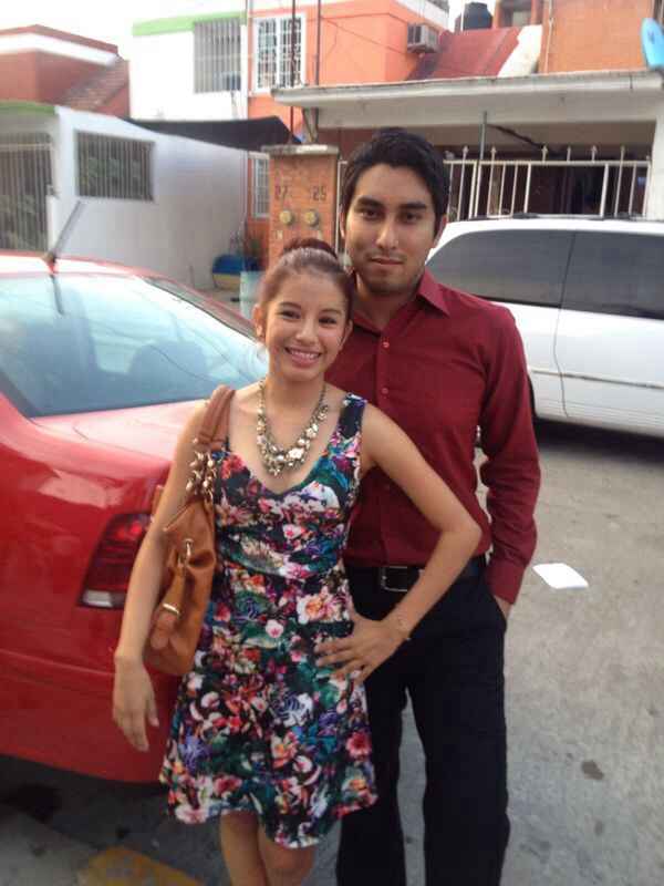 Fotos con sus prometidos!♥️ - 1