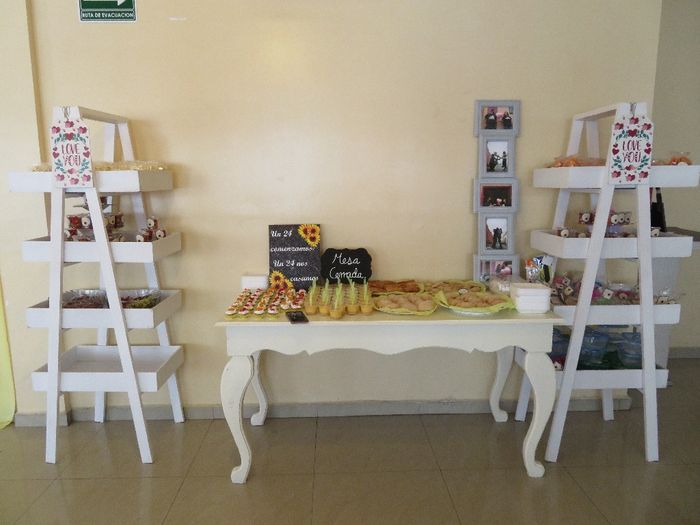 Mesa de postres para despedida de soltera 19