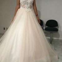 Si mi vestido es Champagne, mi mantilla debe ser del mismo color? - 1