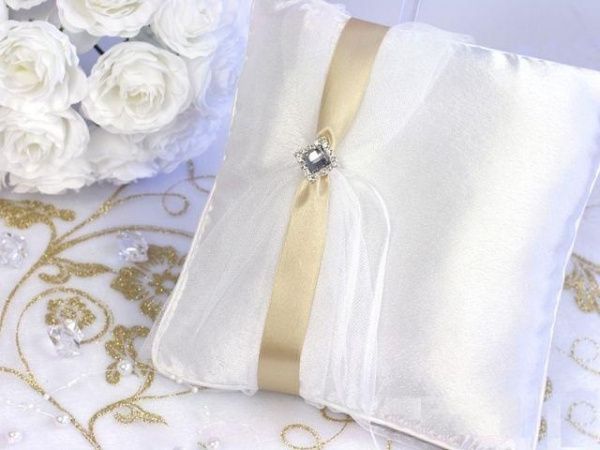 Cojines para la Ceremonia Religiosa - 11