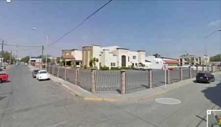 Salon Imperial (estacionamiento)
